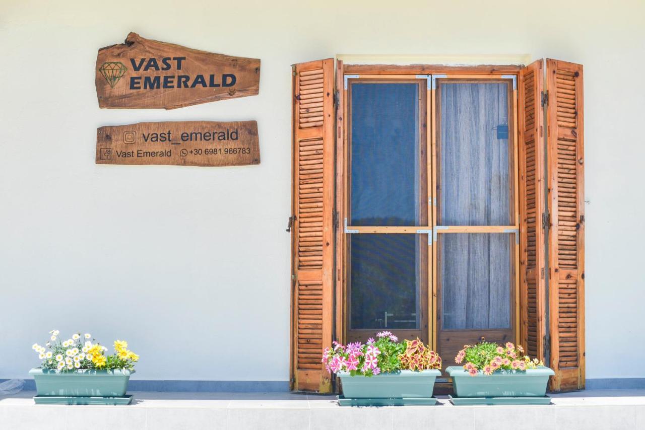 Vast Emerald, The Only House In Kavourotrypes Sarti Exterior photo